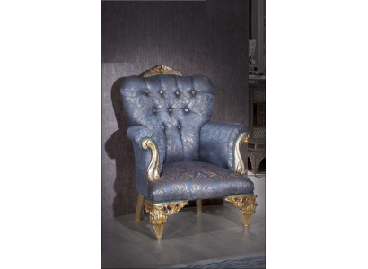 Ein fabelhafter klassischer himmelfarbener Sessel für Ihr Wohnzimmer