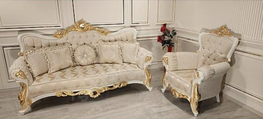 Chesterfield Barock Couch Möbel Sofa Couchen Stoff Gold Dreisitzer