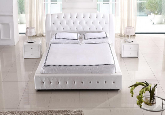 Modernes XXL Hotel Design Bett Betten Luxus Doppel Leder Chesterfield