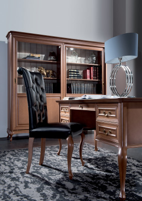 Klassische Stühle Luxus Holz Lehnstuhl Holzstuhl Designer Stuhl Esszimmerstuhl