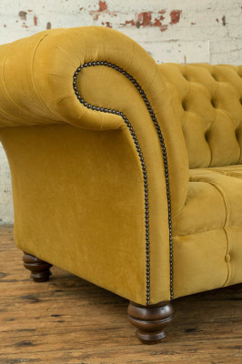 Gelber Designer Chesterfield Dreisitzer Luxus 3-er Couch Wohnzimmer Sofa