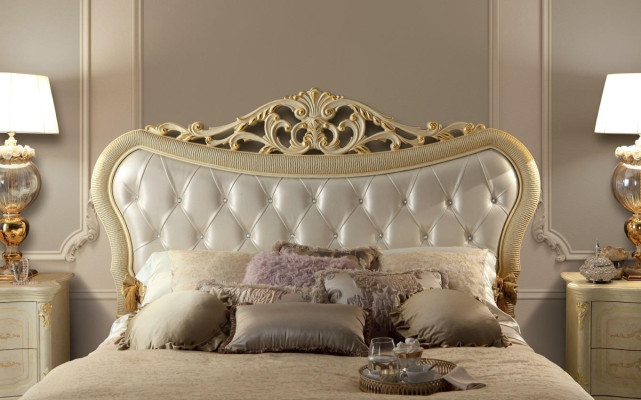 Chesterfield Bett Luxus Betten Polsterbett Doppelbett Klassisches Holz Hotel